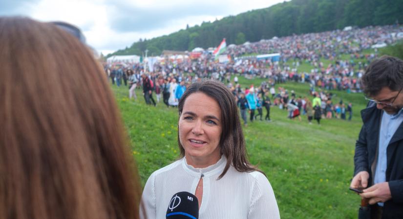 Novák Katalin: a békéért fohászkodni az Úristenhez, egészen más értelmet nyert