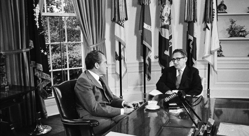 Száz éves a 20. századi diplomáciatörténet egyik legjelentősebb alakja, Kissinger