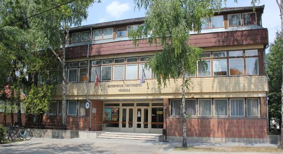 A református egyetem kapta meg a volt MSZMP székházat Nagykőrösön