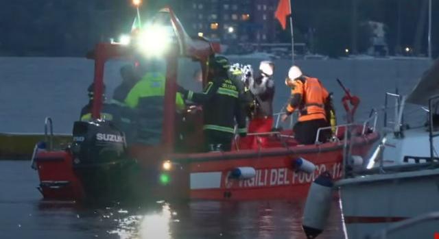 Felborult és elsüllyedt egy turistahajó Olaszországban, többen meghaltak