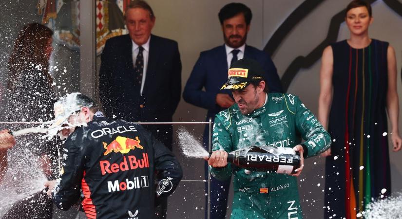Alonso sarokba szorította a Red Bullt Monacóban