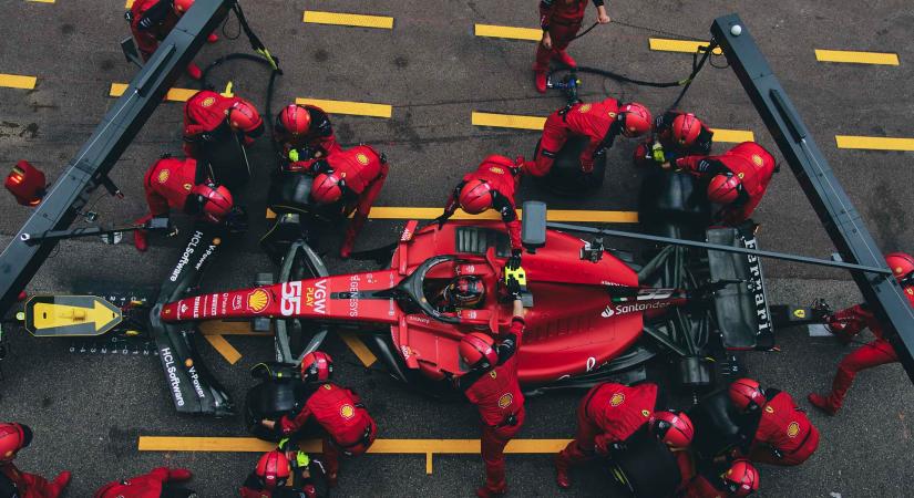 Sainz: Türelmesebbnek kellett volna lennie a Ferrarinak Monacóban