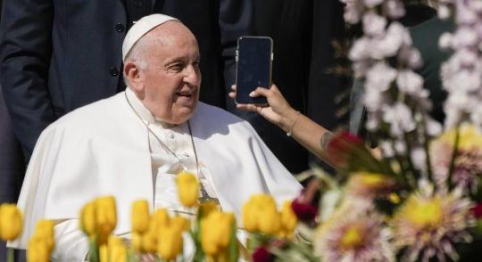 A Vatikán kiadott egy iránymutatást arról, hogyan kell facebookozni
