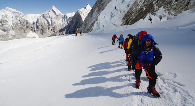 Hetven éve hódították meg a világ legmagasabb hegycsúcsát