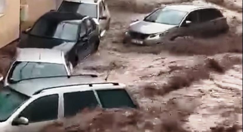 Másodfokú árvízkészültség van érvényben hétfő este 10 óráig egy dél-erdélyi megyében