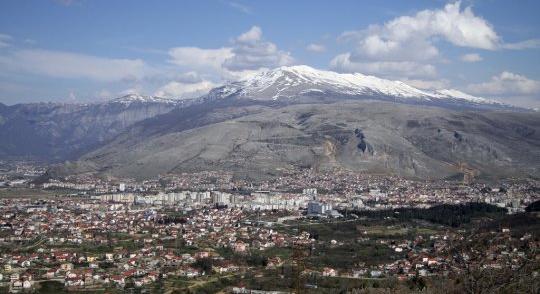 Több órán át lógott egy súlyosan sérült hegymászó a szakadék felett Boszniában