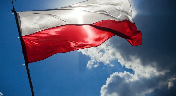 Lengyelország további 365 fehérorosz embert sújt szankciókkal