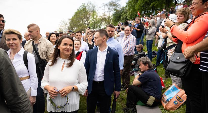 A román külügy már megint Novák Katalin miatt háborog, a magyar nagykövetségnél is tiltakozott a „nem megfelelő” üzenetek miatt