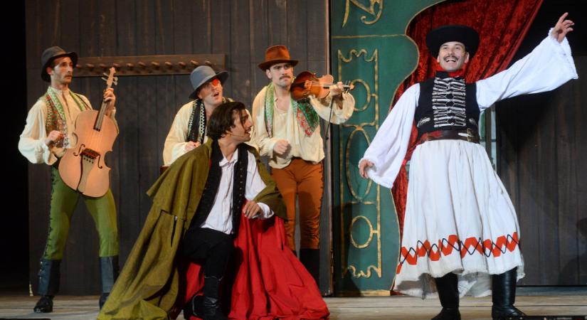 Több mint 100 táncos meséli el Petőfi történetét a Margitsziget színpadán