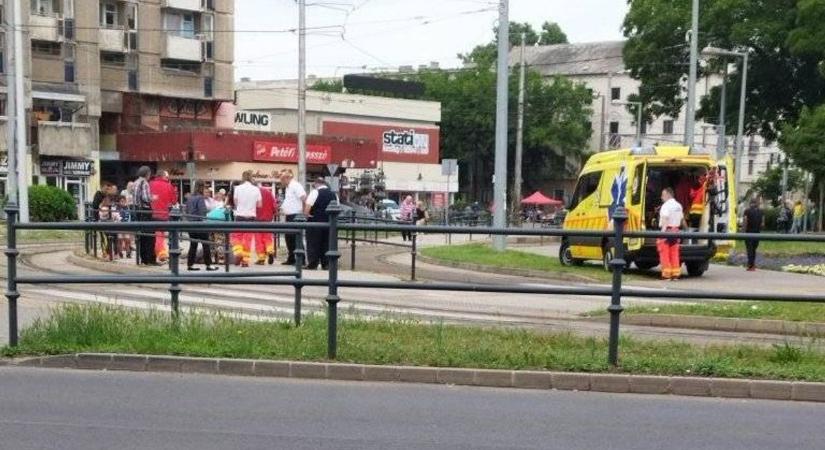 Nagy volt az ijedtség a Nagyállomáson, mentőt kellett riasztani egy férfihoz