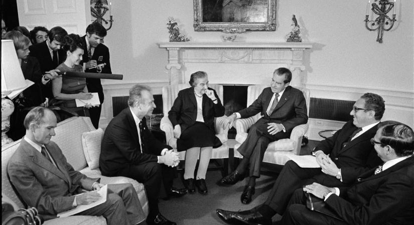 Kissinger tagadja, hogy késleltette a fegyverszállítást a jom kippuri háború napjaiban
