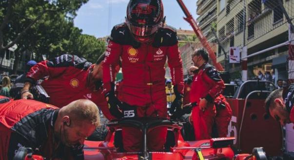 Ferrari, Sainz, Red Bull, Verstappen – keddi hírek