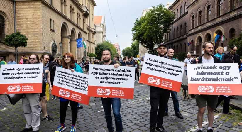„Ami kicsiben a végrehajtói rendszer, az ma a demokrácia Magyarországon”