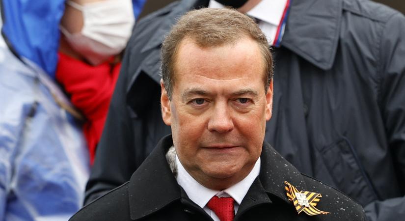 Medvegyev: Legitim célpontnak tekinthetők a brit tisztségviselők