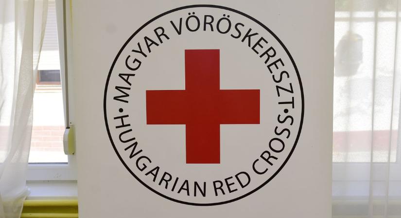 A Magyar Vöröskereszt világnapi ünnepségén a kiemelkedő humanitárius munkát díjazta