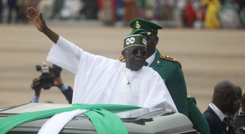 A keresztapa előlép: elnök lett a konfliktusok sújtotta Nigéria titkos ura