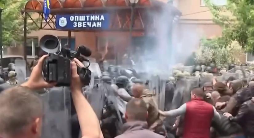 Újabb hírek érkeztek a Koszovóban megsérült magyar katonákról – videó