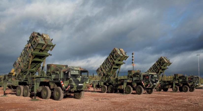 Újabb Patriot és Stinger légvédelmi rendszerek és harckocsik érkeznek Ukrajnába