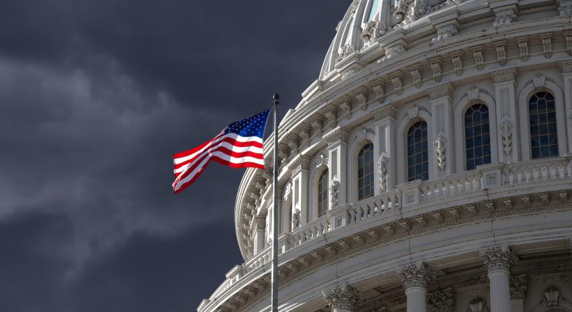 Egyre távolabb az amerikai csőd réme, szavazott a Képviselőház