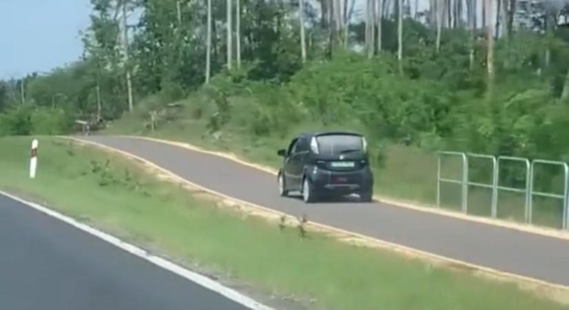Százzal száguldott egy autós egy győri bicikliúton (Videó)