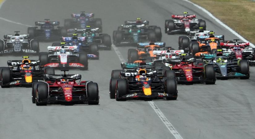 A Ferrari teheti tönkre Alonso legnagyobb esélyét Verstappen ellen