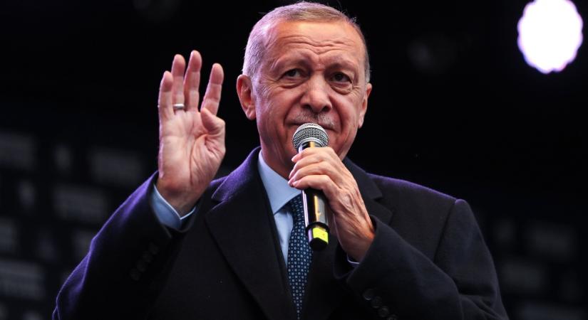 Sümeghi Lóránt (Századvég): A béke lehetőségét garantálja Erdogan győzelme