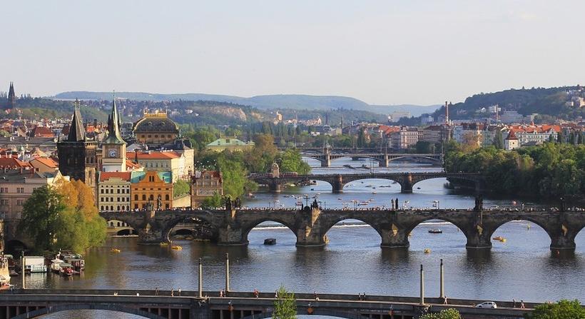 Több mint 900 ezer külföldi vendégmunkás dolgozik Csehországban