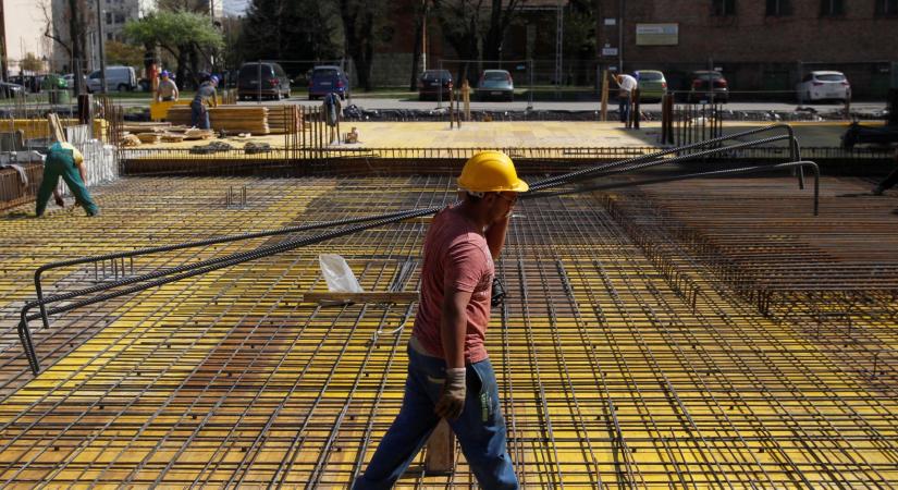 A kormánynak hamarosan választania kell a GDP hajszolása és az infláció letörése között