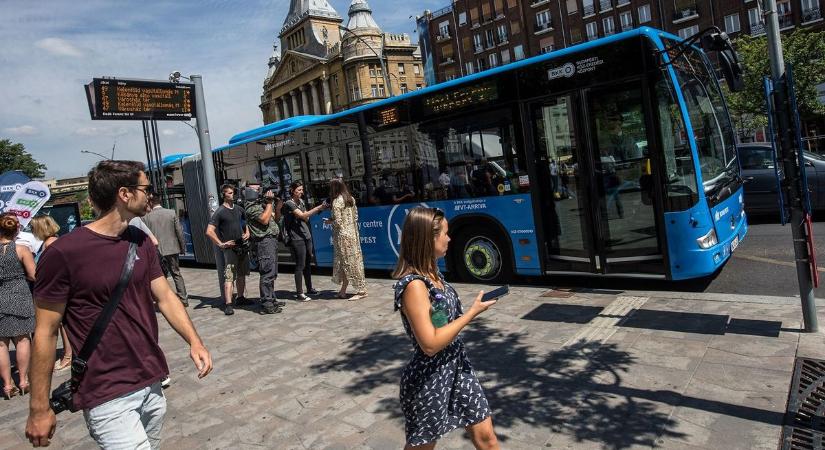 Sűríti a 100E reptéri busz járatait a BKK