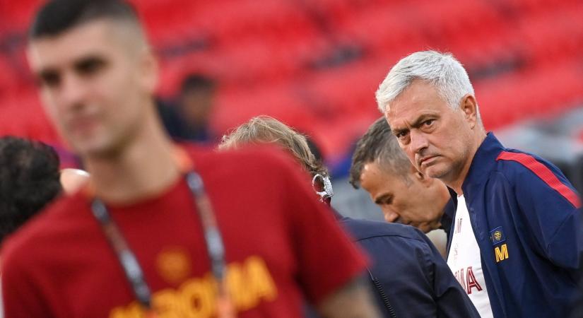 Mourinho az AS Roma edzője akar maradni, de szerinte többet érdemel