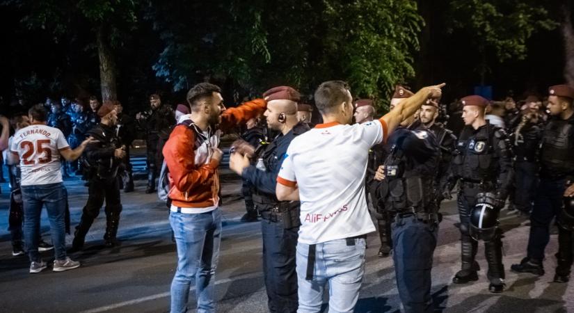 Az Európa Liga döntője alatt sok volt a verekedés, de a rendőrök megakadályozták, hogy nagy baj legyen