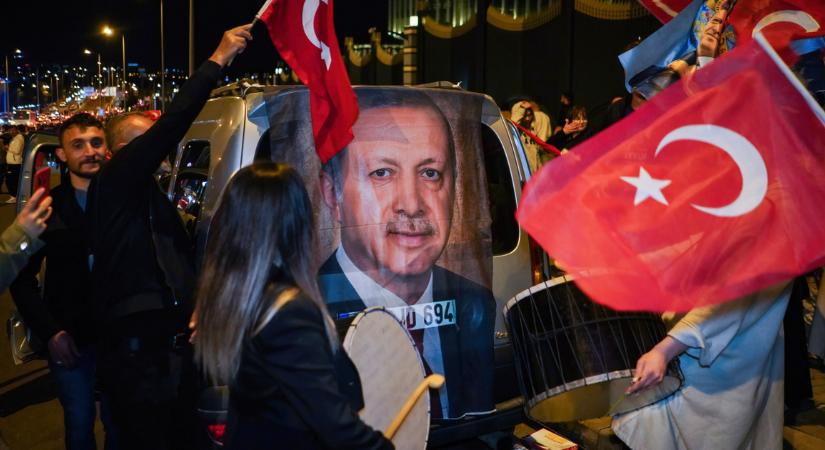 Kihirdették a török elnökválasztás végleges eredményeit