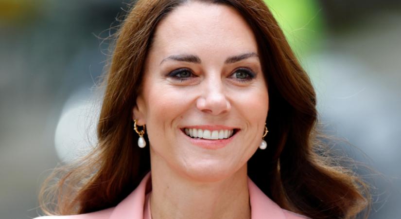 Nem titok többé: kiderült, mi mindent rejtenek Katalin hercegné legapróbb táskái