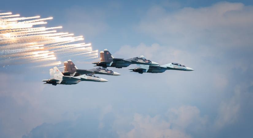 Mikor és honnan érkezhetnek a F–16-os vadászgépek Ukrajnának?