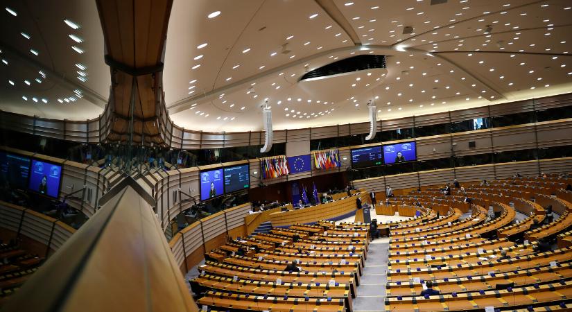 EP: aggasztó a demokrácia hanyatlása Magyarországon