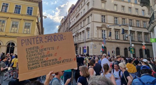 Ismét az oktatásért tüntetnek Budapesten és az ország több pontján
