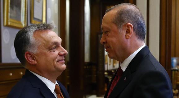 Ne hívják meg Erdoğant és Orbánt a NATO-csúcsra, ha addig nem ratifikálják a svéd csatlakozást