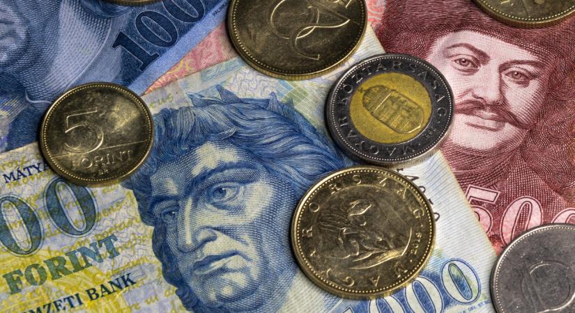 Milliós hitelekbe verik magukat a magyarok: ezekre szórják el a szegények a kölcsönt
