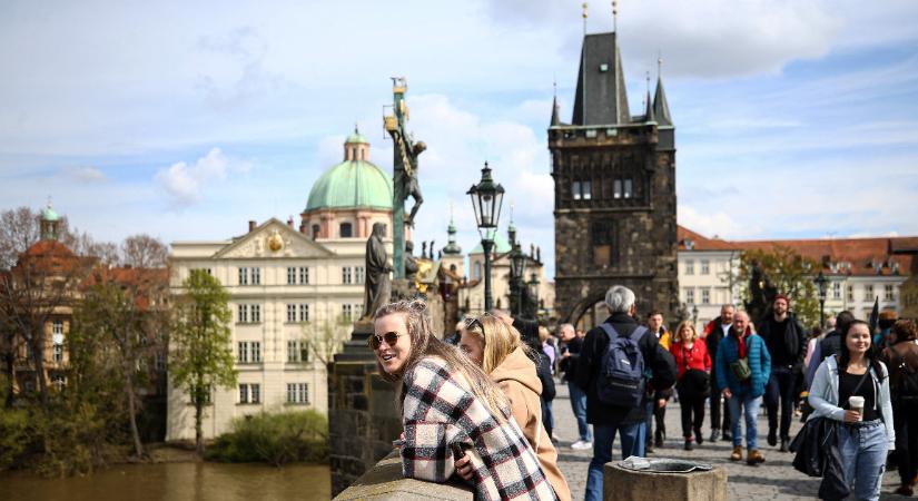 Az átlagbér 130 százalékára emelkedik a tanárok fizetése – Csehországban