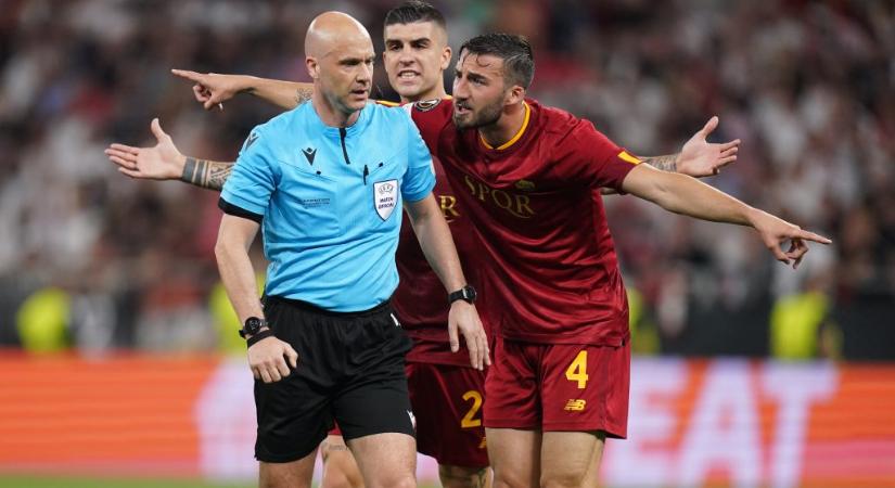 Az Európa Liga-döntőjének játékvezetőjét a reptéren zaklatták a Roma-szurkolók