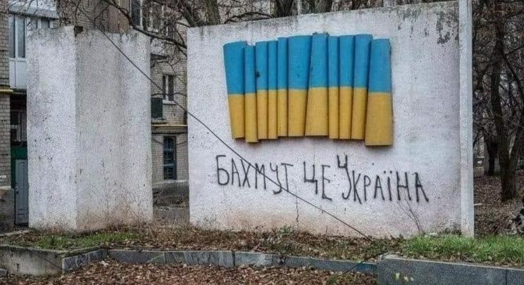 Ukrán parancsnok: átmenetileg szünetelnek az összecsapások Bahmutnál