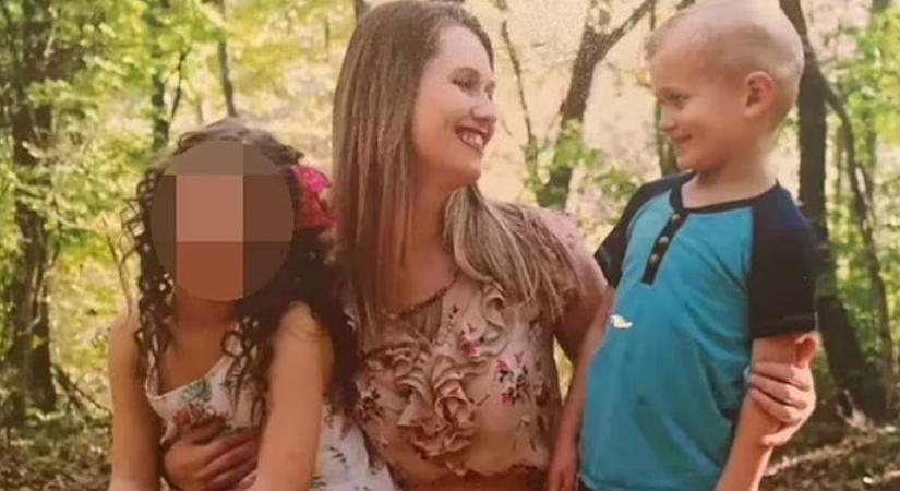 Megrázó hír: saját testvérét késelte halálra a 12 éves kislány - sokkoló videó került elő