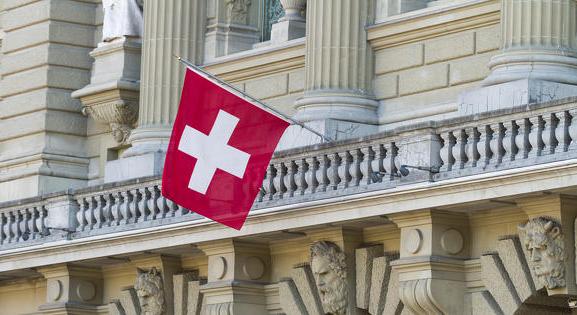 Svájc az ukránok kedvéért sem enged a semlegességéből