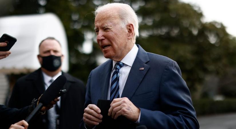 Joe Biden megint hatalmasat esett – videó