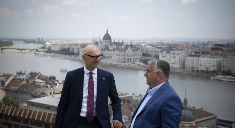 A Deutsche Telekom vezérigazgatójával tárgyalt Orbán Viktor