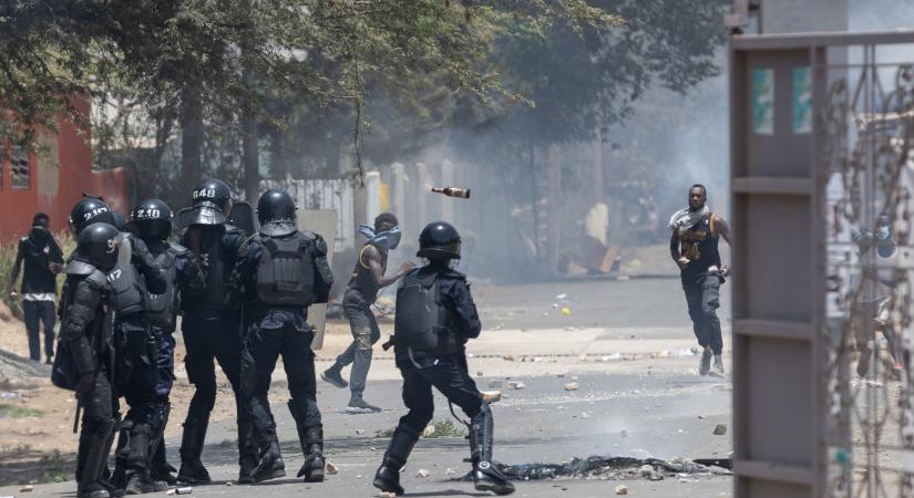 Kilenc ember életét vesztette a szenegáli tüntetések során