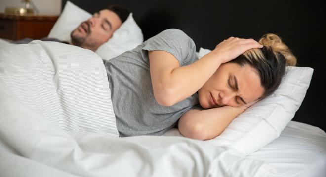 Kapcsolatot találtak az alvási apnoe és az agyi elváltozások között