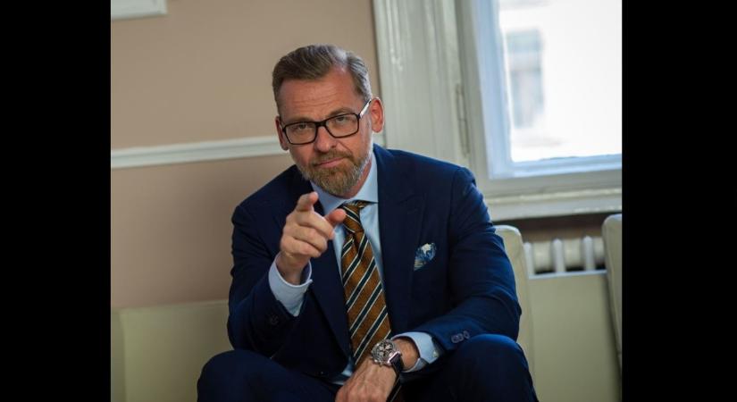 Kötter Tamás (Facebook): Miért ez a nagy mozgás a dollármédiában?