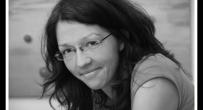 44 évesen elhunyt Sőregi Melinda dramaturg