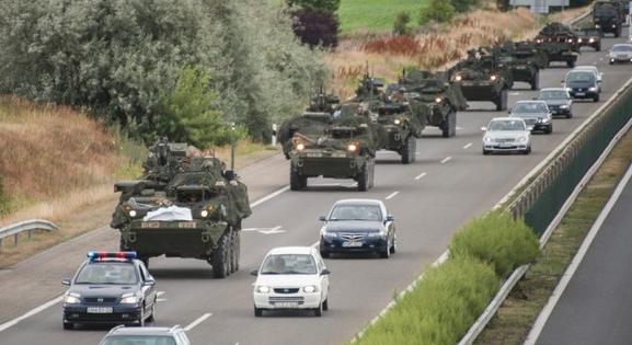 Órákon belül katonai járművek lepik el a magyar utakat - itt találkozhat velük